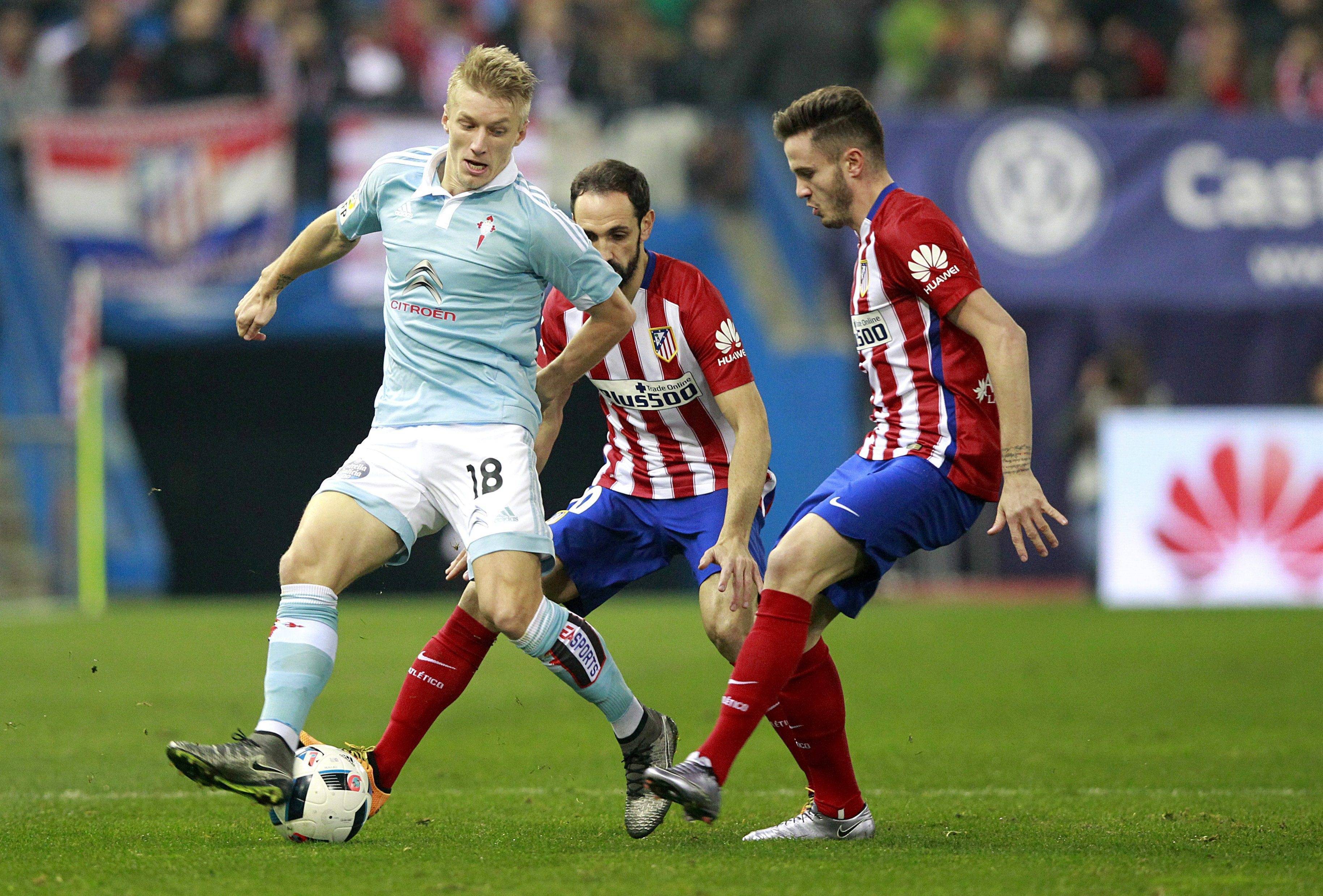 冲刺阶段法甲焦点战，芝加哥公牛扳平良机，气氛紧张，团队化学反应显著(让德甲升班马8场不败)-英雄联盟新英雄