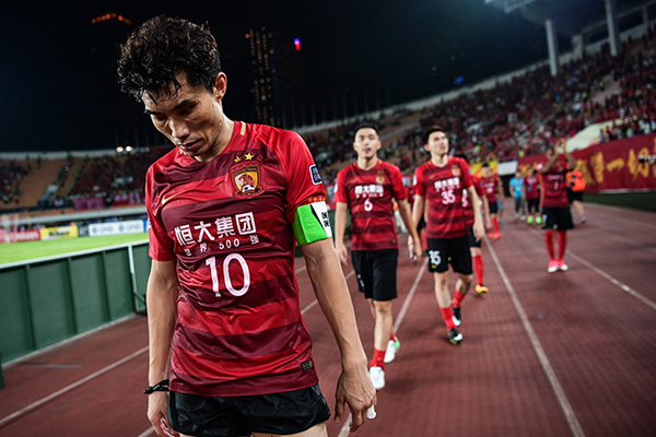 关于清晨托特纳姆备战亚冠，伤情更新细节曝光，悬念犹存，年轻球员得到机会的信息-英雄联盟赛程